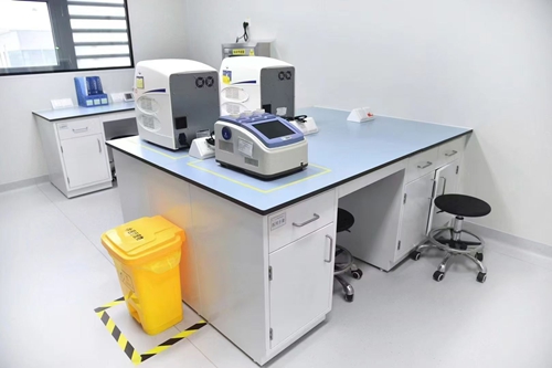 全鋼實(shí)驗(yàn)臺訂制