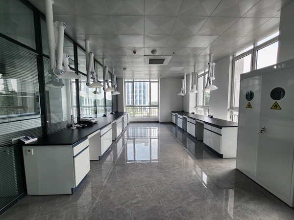 山東全鋼實驗臺廠家